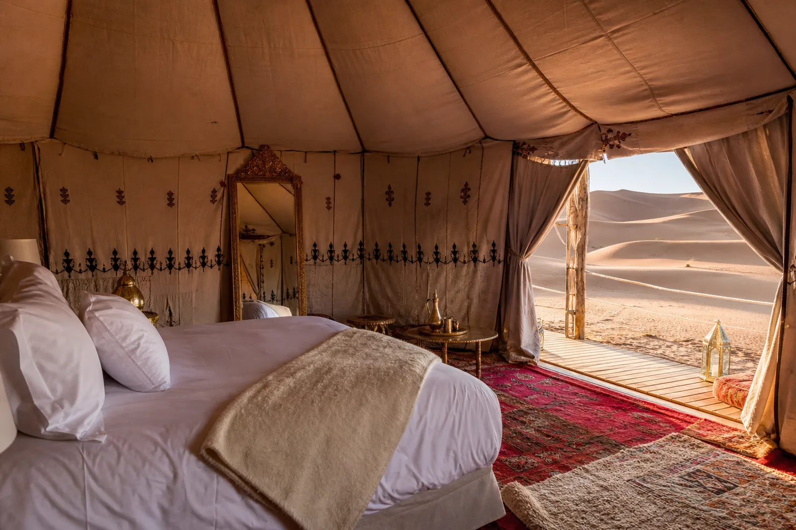 Luxury traditional Tent Camp - Erg Chebbi, Merzouga Luxury traditional Tent Camp